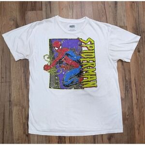 Marvel Spider-Man Graphic T-Shirt Men's Medium White‎ Retro Comic Tee